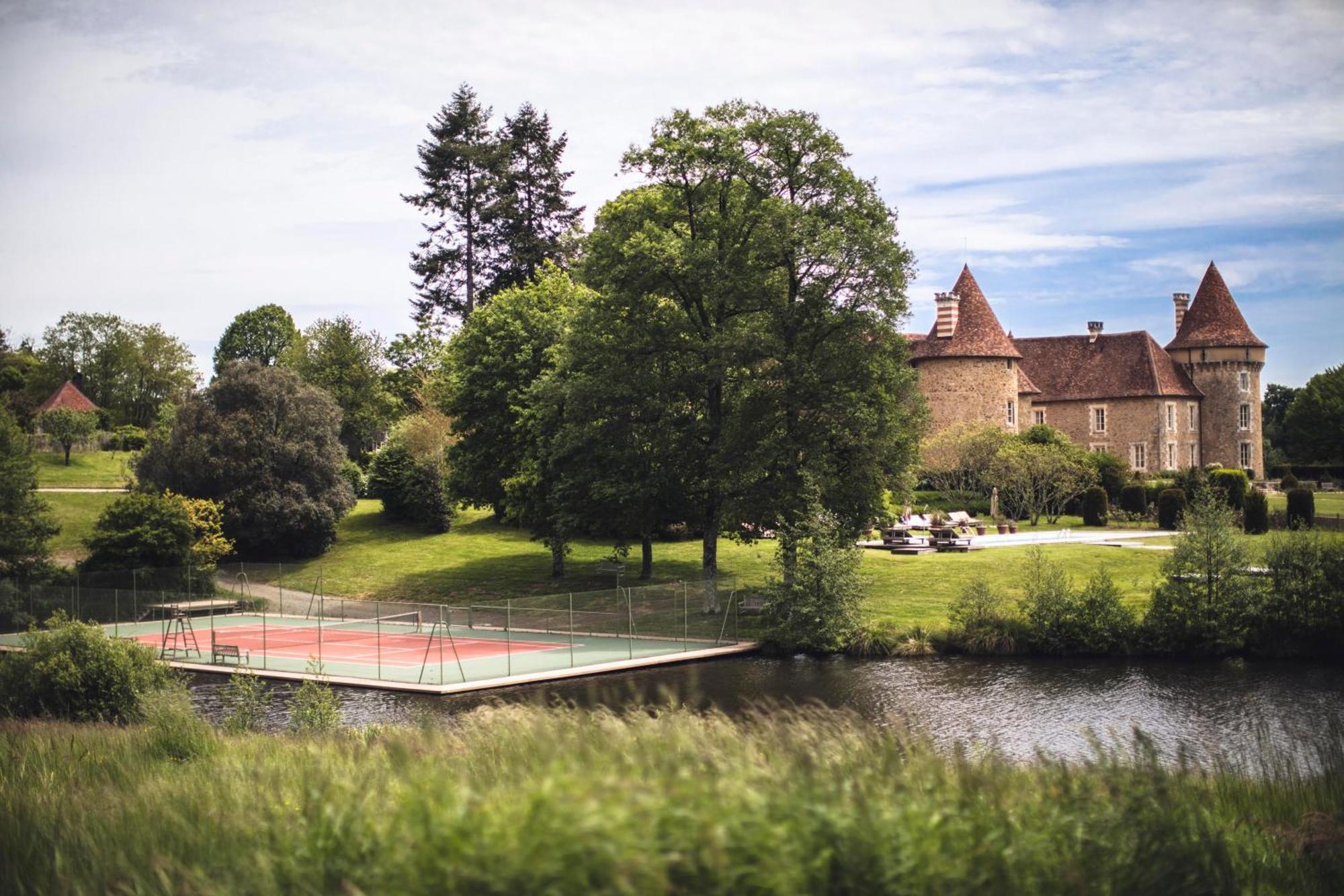 Hotel Domaine Des Etangs, Auberge Resorts Collection Massignac Exterior foto