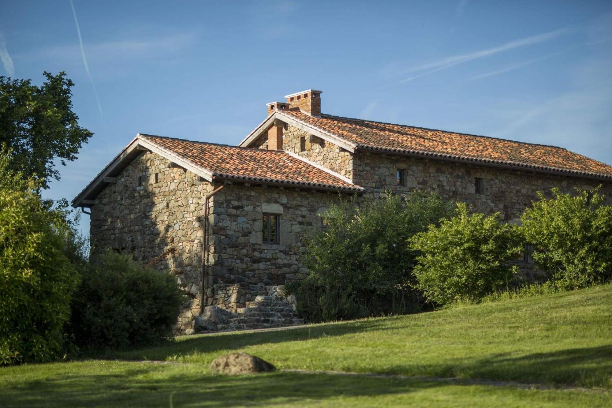 Hotel Domaine Des Etangs, Auberge Resorts Collection Massignac Exterior foto