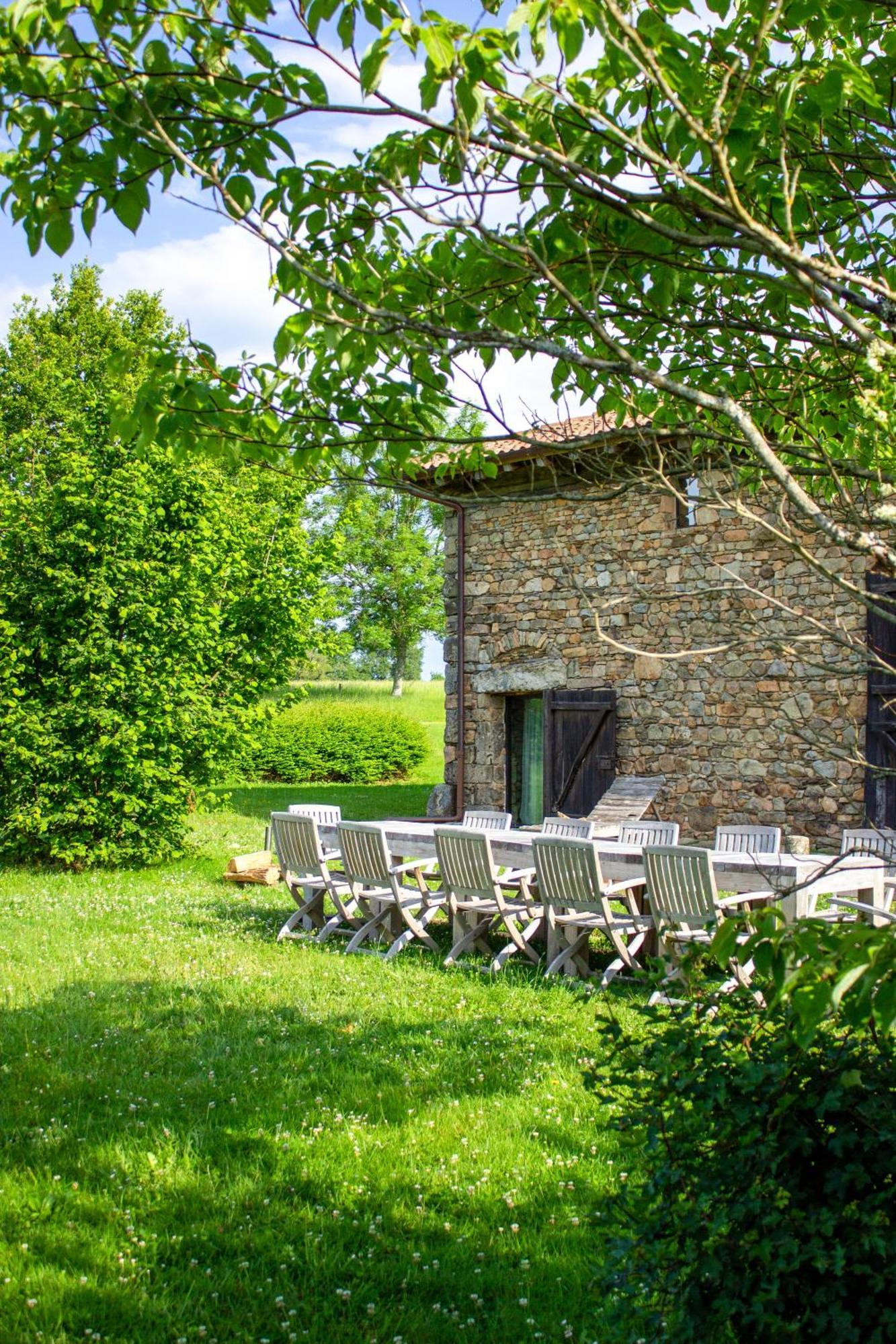 Hotel Domaine Des Etangs, Auberge Resorts Collection Massignac Exterior foto